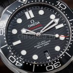Omega Seamaster Diver 300 M 210.32.42.20.01.001 (2025) - Black dial 42 mm Steel case (2/8)
