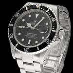 Rolex Submariner Date 16610 (1997) - Black dial 40 mm Steel case (7/8)