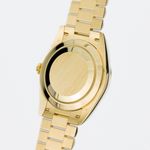 Rolex Day-Date 40 228238 (2020) - 40mm Geelgoud (4/7)