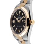 Rolex Explorer 124273 (2024) - Black dial 36 mm Gold/Steel case (3/6)