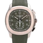 Patek Philippe Aquanaut 5968G-010 (2021) - Green dial 42 mm White Gold case (1/8)
