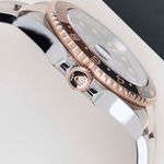 Rolex GMT-Master II 126711CHNR (2020) - Black dial 40 mm Gold/Steel case (8/8)