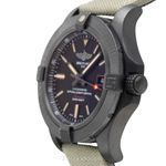 Breitling Avenger Blackbird 44 V1731110/BD74 (Unknown (random serial)) - Black dial 44 mm Titanium case (5/8)
