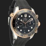 Omega Seamaster Diver 300 M 210.22.44.51.01.001 (2024) - Black dial 44 mm Steel case (4/8)