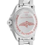 Breitling Avenger A17328101C1A1 (2025) - Blue dial 42 mm Steel case (6/7)