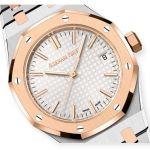 Audemars Piguet Royal Oak Selfwinding 15550SR.OO.1356SR.02 (2023) - Zilver wijzerplaat 37mm Goud/Staal (2/6)