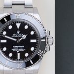 Rolex Submariner No Date 124060 - (5/8)