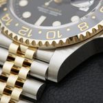 Rolex GMT-Master II 126713GRNR (2023) - Black dial 40 mm Gold/Steel case (3/7)