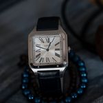 Cartier Santos Dumont WSSA0032 (2025) - Zilver wijzerplaat 47mm Staal (1/3)