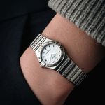 Omega Constellation 795.1241 (1998) - Pearl dial 25 mm Steel case (2/8)