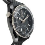 Omega Seamaster Planet Ocean 215.92.40.20.01.001 (2018) - Black dial 40 mm Ceramic case (7/8)