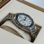 Omega Speedmaster 329.30.43.51.02.001 (2022) - Silver dial 43 mm Steel case (7/8)