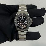 Rolex Sea-Dweller 126600 (2023) - Black dial 43 mm Steel case (1/7)