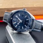 Omega Seamaster Planet Ocean 215.33.40.20.03.001 (Unknown (random serial)) - Blue dial 40 mm Steel case (2/8)