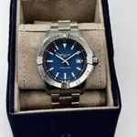 Breitling Avenger A17328101C1A1 (2024) - Blue dial 42 mm Steel case (2/6)