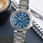 Oris Aquis Date 01 733 7770 4155-07 8 18 05P (Unknown (random serial)) - Blue dial 37 mm Steel case (1/8)