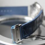 Hublot Classic Fusion Blue 542.NX.7170.LR (2026) - Blue dial 42 mm Titanium case (4/4)