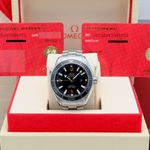 Omega Seamaster Planet Ocean 232.30.38.20.01.002 (2018) - Black dial 38 mm Steel case (3/8)