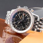 Breitling Navitimer World A24322 (2005) - 46 mm Steel case (2/8)