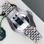 Rolex GMT-Master II 126710BLRO (2025) - Black dial 40 mm Steel case (6/8)