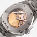 Audemars Piguet Royal Oak Selfwinding 15400ST.OO.1220ST.04 (2020) - Grey dial 41 mm Steel case (5/6)