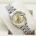 Rolex Lady-Datejust 69173 (1999) - Champagne wijzerplaat 26mm Goud/Staal (1/7)