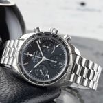 Omega Speedmaster 324.30.38.50.01.001 (2023) - Black dial 38 mm Steel case (2/8)