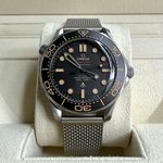 Omega Seamaster Diver 300 M 210.90.42.20.01.001 (2024) - Zwart wijzerplaat 42mm Titanium (1/6)