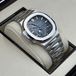 Patek Philippe Nautilus 5712/1A-001 (Onbekend (willekeurig serienummer)) - Blauw wijzerplaat 40mm Staal (7/8)