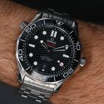 Omega Seamaster Diver 300 M 210.30.42.20.01.001 (2024) - Black dial 42 mm Steel case (4/6)