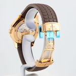 Patek Philippe Aquanaut 5268/200R-010 (2026) - Bruin wijzerplaat 38mm Roségoud (5/8)