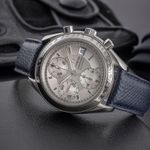 Omega Speedmaster Date 3513.30.00 (1999) - Silver dial 39 mm Steel case (2/8)