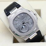 Patek Philippe Nautilus 5712G - (1/7)
