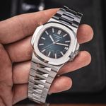 Patek Philippe Nautilus 5711/1A-010 - (2/8)