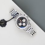 Breitling Navitimer 01 AB0121 (2019) - 43 mm Steel case (2/8)