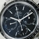 Omega Speedmaster Racing 326.30.40.50.01.001 (2025) - Black dial 40 mm Steel case (2/8)