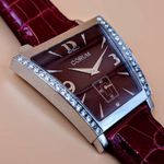 Corum Trapeze 106.406.47/0012 DP51 (2025) - Red dial Unknown Steel case (4/8)