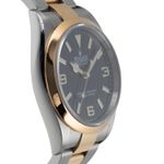 Rolex Explorer 124273 (2021) - Black dial 36 mm Gold/Steel case (7/8)