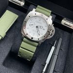 Panerai Luminor Submersible PAM01226 (2024) - Wit wijzerplaat 44mm Staal (3/8)