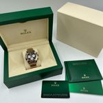 Rolex Daytona 126505 (2024) - Black dial 40 mm Rose Gold case (2/8)