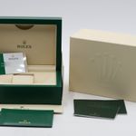 Rolex Datejust 41 126300 (Onbekend (willekeurig serienummer)) - Zilver wijzerplaat 41mm Staal (8/8)