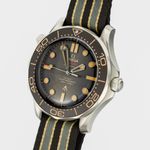 Omega Seamaster Diver 300 M 210.92.42.20.01.001 (2023) - Brown dial 42 mm Titanium case (1/8)