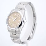 Rolex Oyster Perpetual 34 124200 (2025) - Beige dial 34 mm Steel case (2/8)