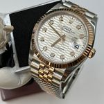 Rolex Datejust 36 126231 (2024) - Zilver wijzerplaat 36mm Staal (1/8)