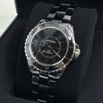 Chanel J12 H6185 (2023) - Black dial 38 mm Ceramic case (3/4)