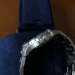 Breitling Avenger A17318101B1A1 (2022) - Black dial 43 mm Steel case (5/8)