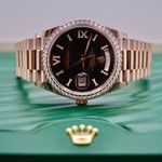 Rolex Day-Date 36 128345 (2022) - Brown dial 36 mm Rose Gold case (2/5)