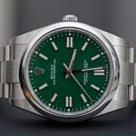Rolex Oyster Perpetual 41 124300 (2021) - Green dial 41 mm Steel case (1/8)