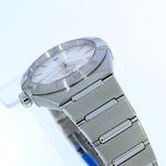 Omega Constellation 131.10.39.20.02.001 (2021) - Silver dial 39 mm Steel case (4/7)
