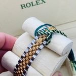 Rolex Lady-Datejust 279173-0015 (2021) - Green dial 28 mm Gold/Steel case (6/8)